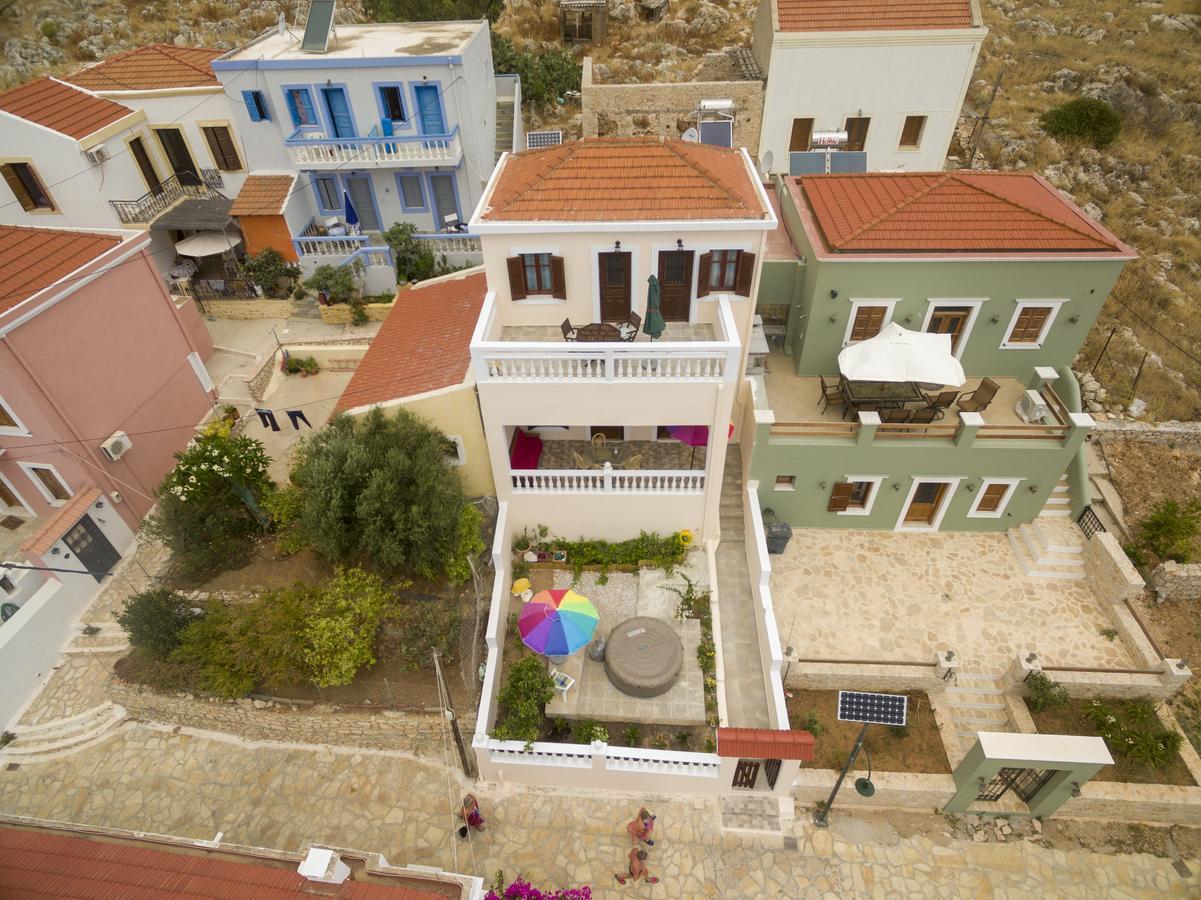 Filoxenia Apartments Chalki Town Eksteriør billede